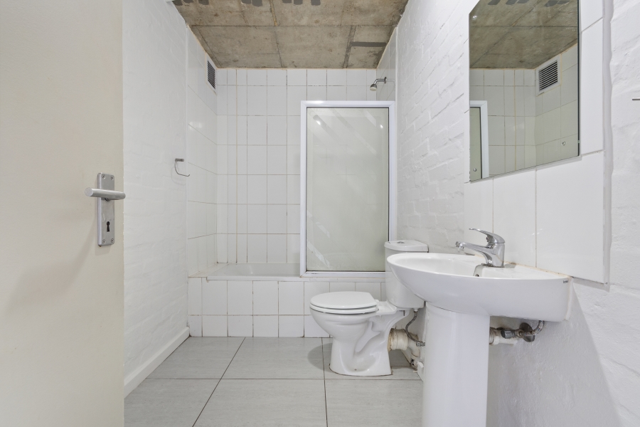 2 Bedroom Property for Sale in Woodstock Western Cape
